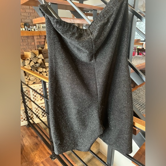 🖤Black Strapless Shiny Jumpsuit🖤 - Picture 3 of 5